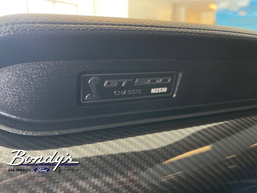 Used 2021 Ford Mustang Shelby GT500 w/ Technology Package RWD image 6