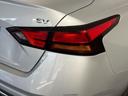 Used 2022 Nissan Altima 2.5 SV image 34