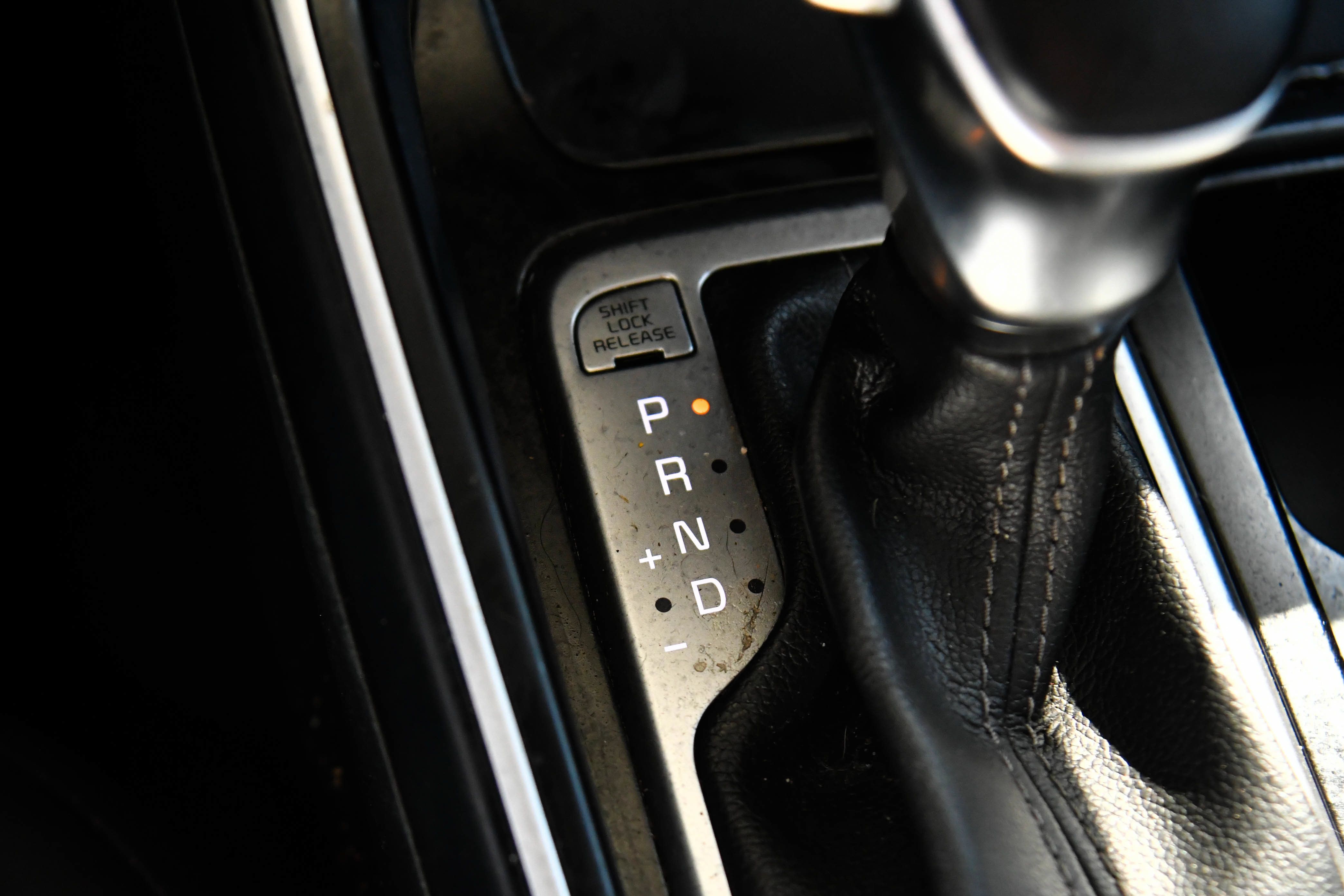 Used 2022 Kia Sorento S w/ Panoramic Sunroof Package FWD image 28
