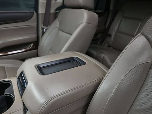 Used 2020 GMC Yukon SLT w/ Open Road Package RWD image 14