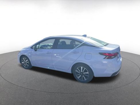 Used 2025 Nissan Versa SV image 10