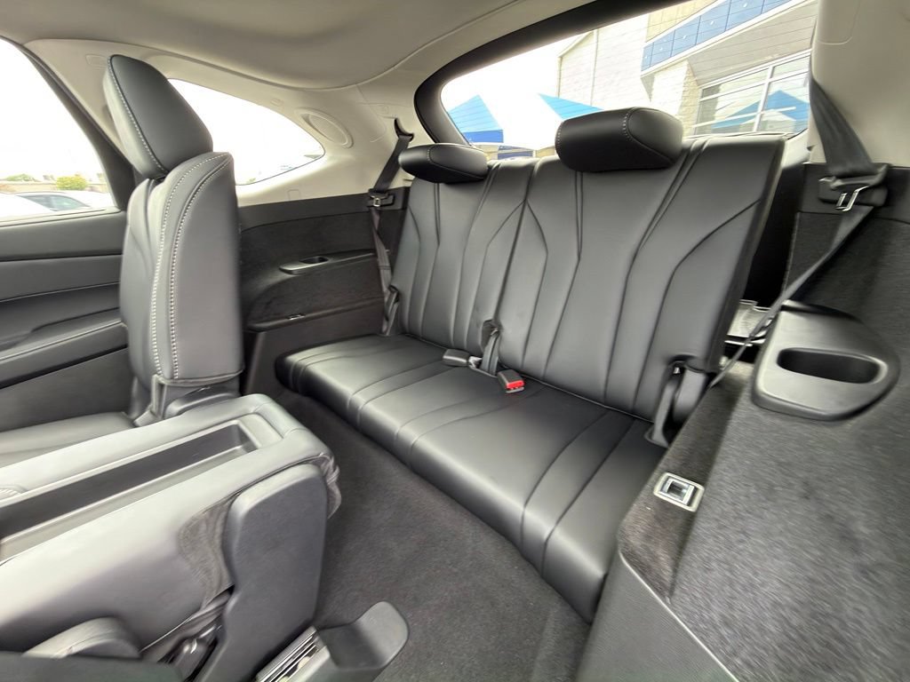 Certified 2026 Acura MDX w/ Technology Package FWD image 36