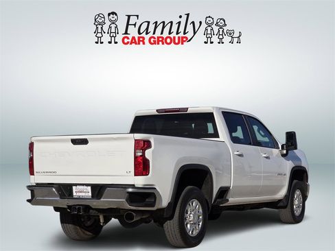 Used 2024 Chevrolet Silverado 2500 LT image 4