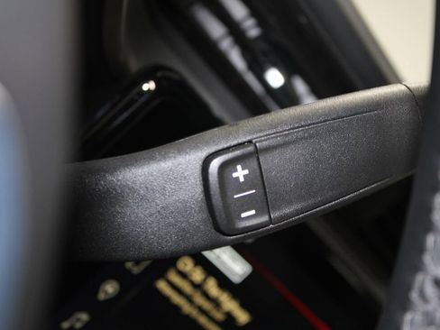 Used 2025 GMC Sierra 2500 Denali w/ Denali Reserve Package image 43