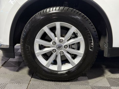 Used 2019 Dodge Durango SXT AWD/4WD image 16