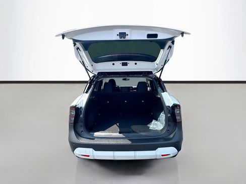 Used 2026 Nissan Kicks SV FWD image 26