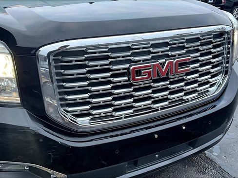 Used 2019 GMC Yukon Denali w/ Denali Ultimate Package image 34