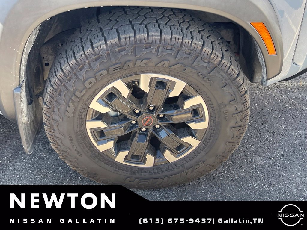 Used 2023 Nissan Frontier PRO-4X w/ Technology Package AWD/4WD image 11