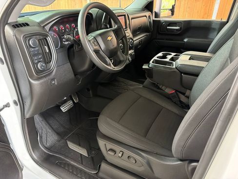 Used 2024 Chevrolet Silverado 2500 Custom w/ Custom Value Package AWD/4WD image 2