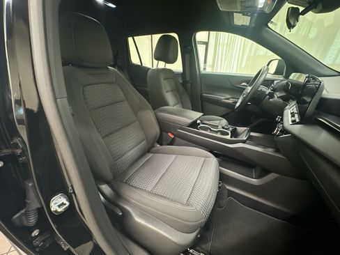 Used 2026 Chevrolet Equinox LT FWD image 17