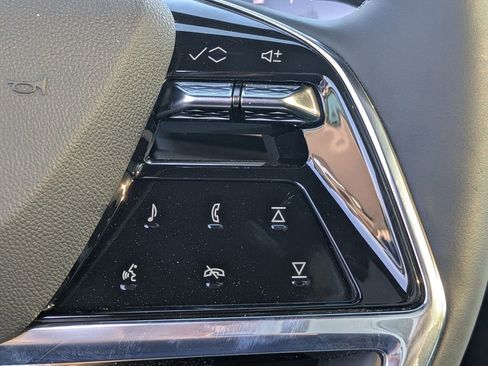 New 2025 Cadillac Escalade IQ Luxury 1 w/ Smart Trailering package image 31