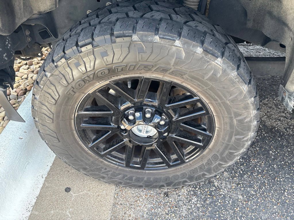 Used 2021 Ford F250 Lariat AWD/4WD image 7