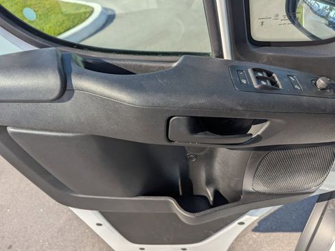 New 2026 RAM ProMaster 2500 w/ Convenience Group image 15