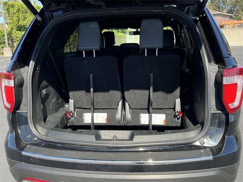 Used 2018 Ford Explorer XLT w/ Equipment Group 202A image 12