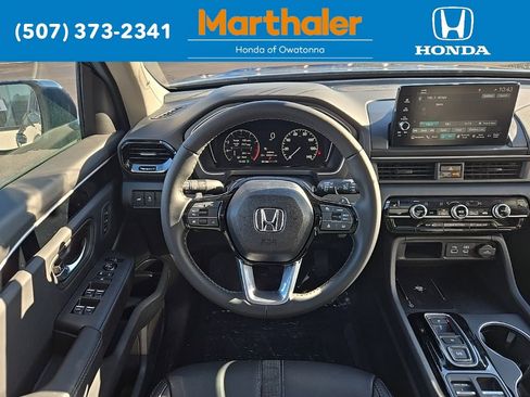 New 2025 Honda Pilot Touring image 24