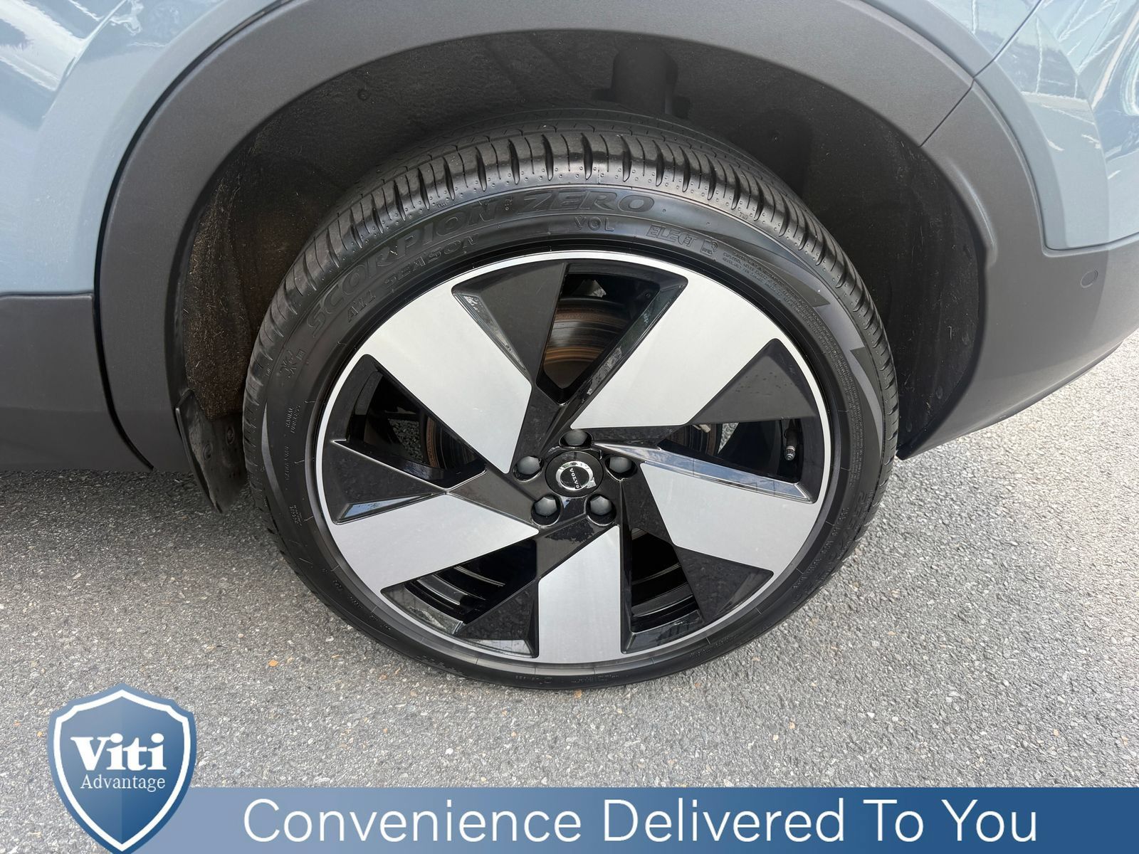 Certified 2023 Volvo XC40 Recharge Ultimate w/ Protection Package Premier AWD/4WD image 12
