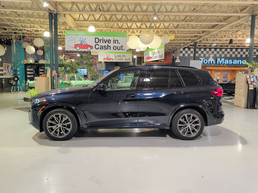 Certified 2026 BMW X5 xDrive40i w/ M Sport Package AWD/4WD image 11