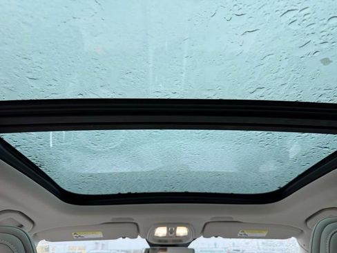 Used 2023 Volvo XC60 T8 Ultimate w/ Climate Package image 16