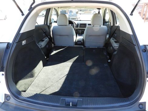 Used 2020 Honda HR-V LX image 28