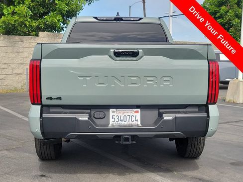 Used 2025 Toyota Tundra Limited AWD/4WD image 38