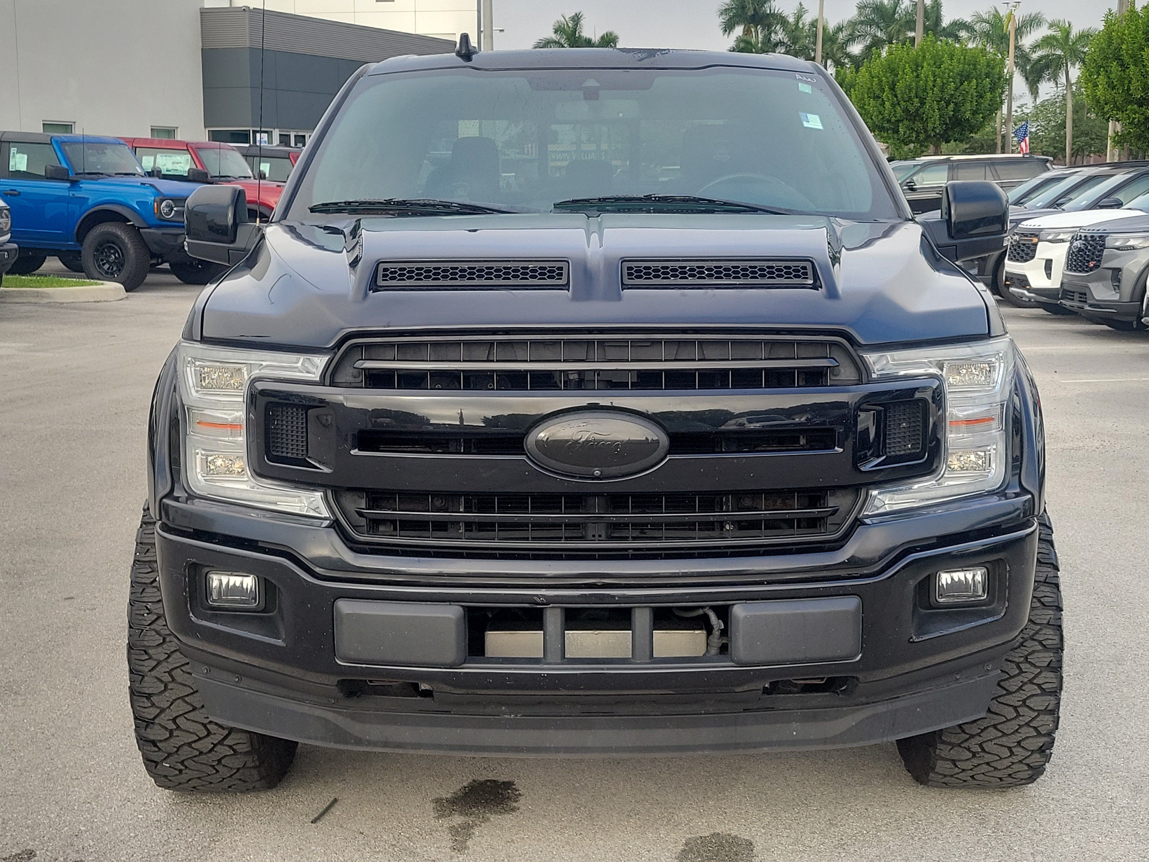 Used 2018 Ford F150 Lariat w/ Equipment Group 502A Luxury AWD/4WD image 2