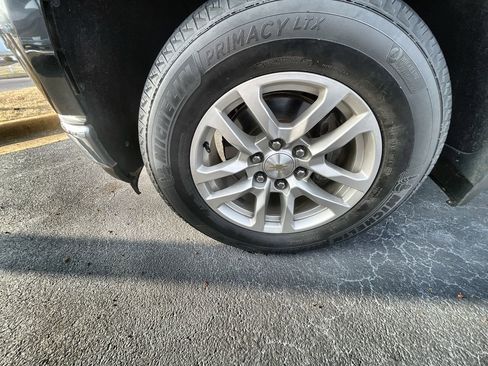 Used 2022 Chevrolet Silverado 1500 LT image 32