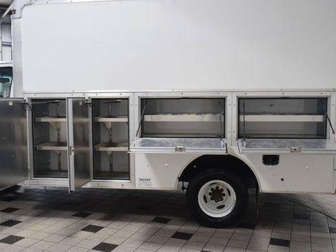 Used 2023 Ford E-450 and Econoline 450 Super Duty w/ Power Windows & Locks Group RWD image 35