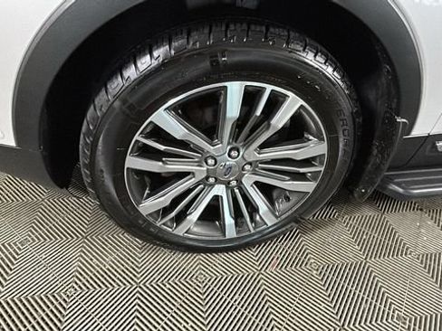 Used 2017 Ford Explorer Platinum AWD/4WD image 9