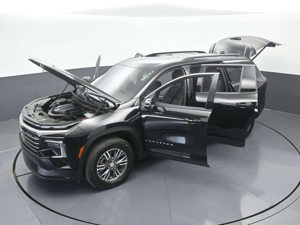 Used 2026 Chevrolet Traverse LT FWD image 63