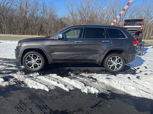Used 2019 Jeep Grand Cherokee Limited image 7