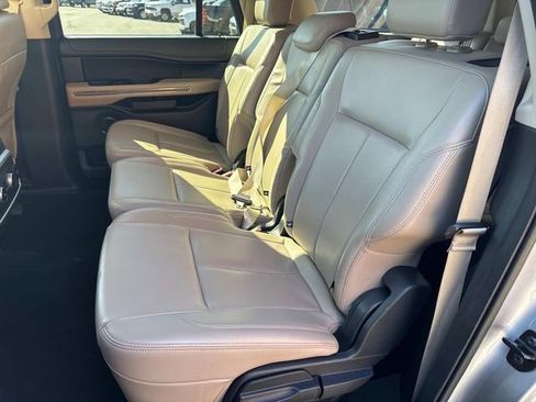 Used 2024 Ford Expedition Max XLT image 16