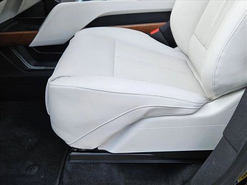 New 2026 Cadillac Vistiq Sport image 4