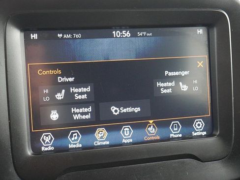 Used 2018 Jeep Renegade Trailhawk w/ Cold Weather Group II image 38