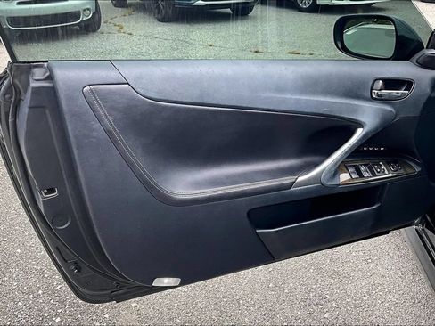 Used 2011 Lexus IS 350C w/ Luxury Pkg RWD image 21