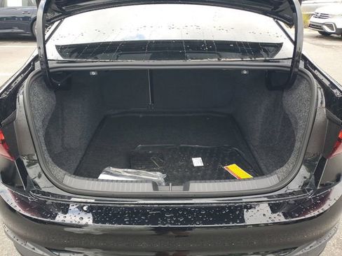 New 2026 Volkswagen Jetta SE FWD image 7