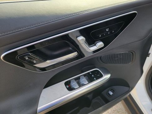 Used 2024 Mercedes-Benz GLC 300 w/ Winter Package image 14