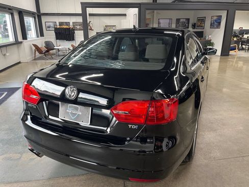 Used 2014 Volkswagen Jetta TDI FWD image 12