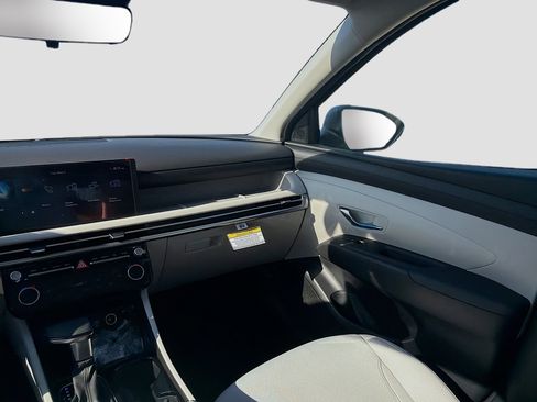 New 2026 Hyundai Tucson SEL FWD image 16