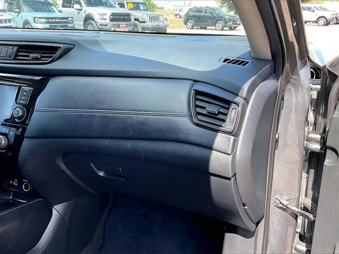 Used 2019 Nissan Rogue SL image 23