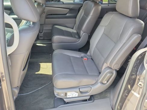 Used 2016 Honda Odyssey Touring Elite image 25