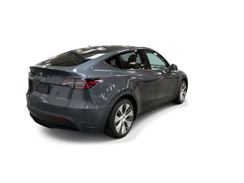 Certified 2023 Tesla Model Y Long Range AWD/4WD image 6