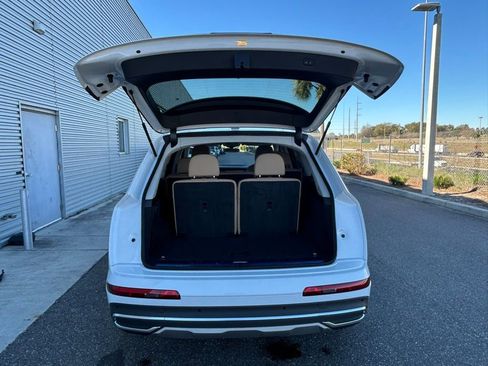 Used 2023 Audi Q7 3.0T Prestige image 57