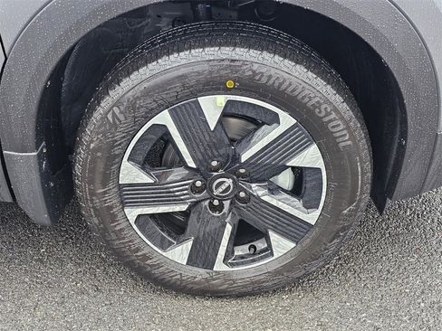 New 2026 Nissan Kicks SV w/ SV Premium Package image 30