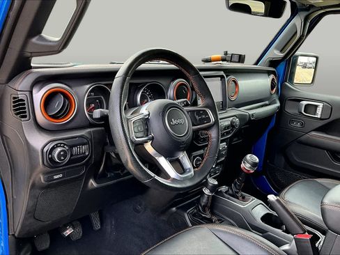 Used 2022 Jeep Gladiator Mojave w/ LED Lighting Group AWD/4WD image 34