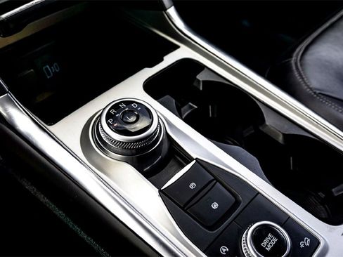 Used 2024 Ford Explorer Limited image 25