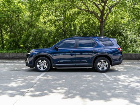 Used 2024 Honda Pilot EX-L image 6