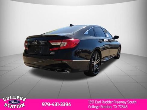Used 2022 Honda Accord Touring image 4