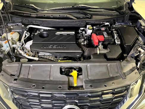 Used 2023 Nissan Rogue SV image 30