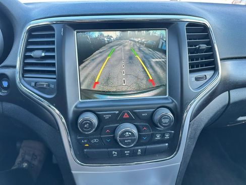 Used 2015 Jeep Grand Cherokee Altitude AWD/4WD image 15