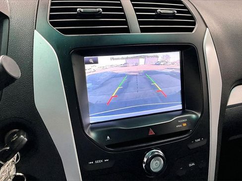 Used 2014 Ford Explorer XLT w/ Equipment Group 202A image 20